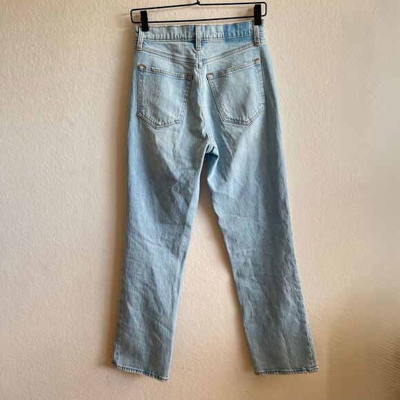 ABERCROMBIE & FITCH The 90s Straight Ultra High Rise Split Hem Jeans Womens 2/26 - Picture 2 of 6